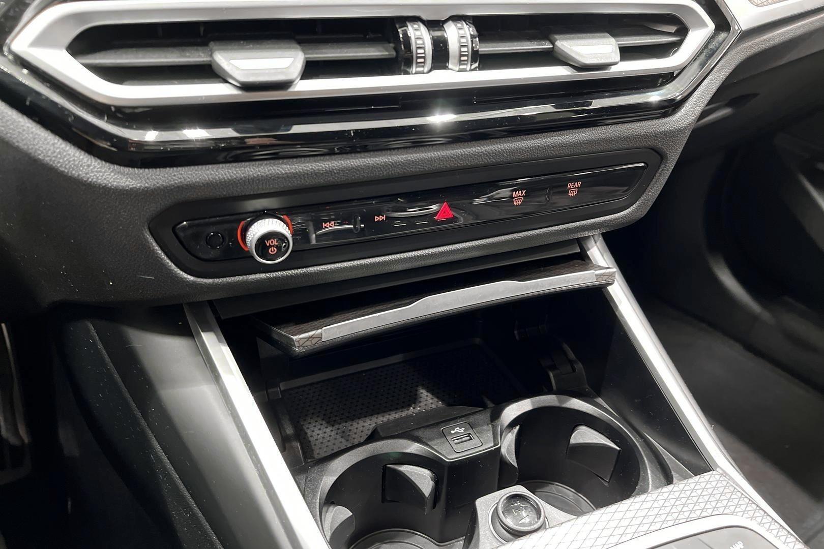BMW 3-SARJA 21