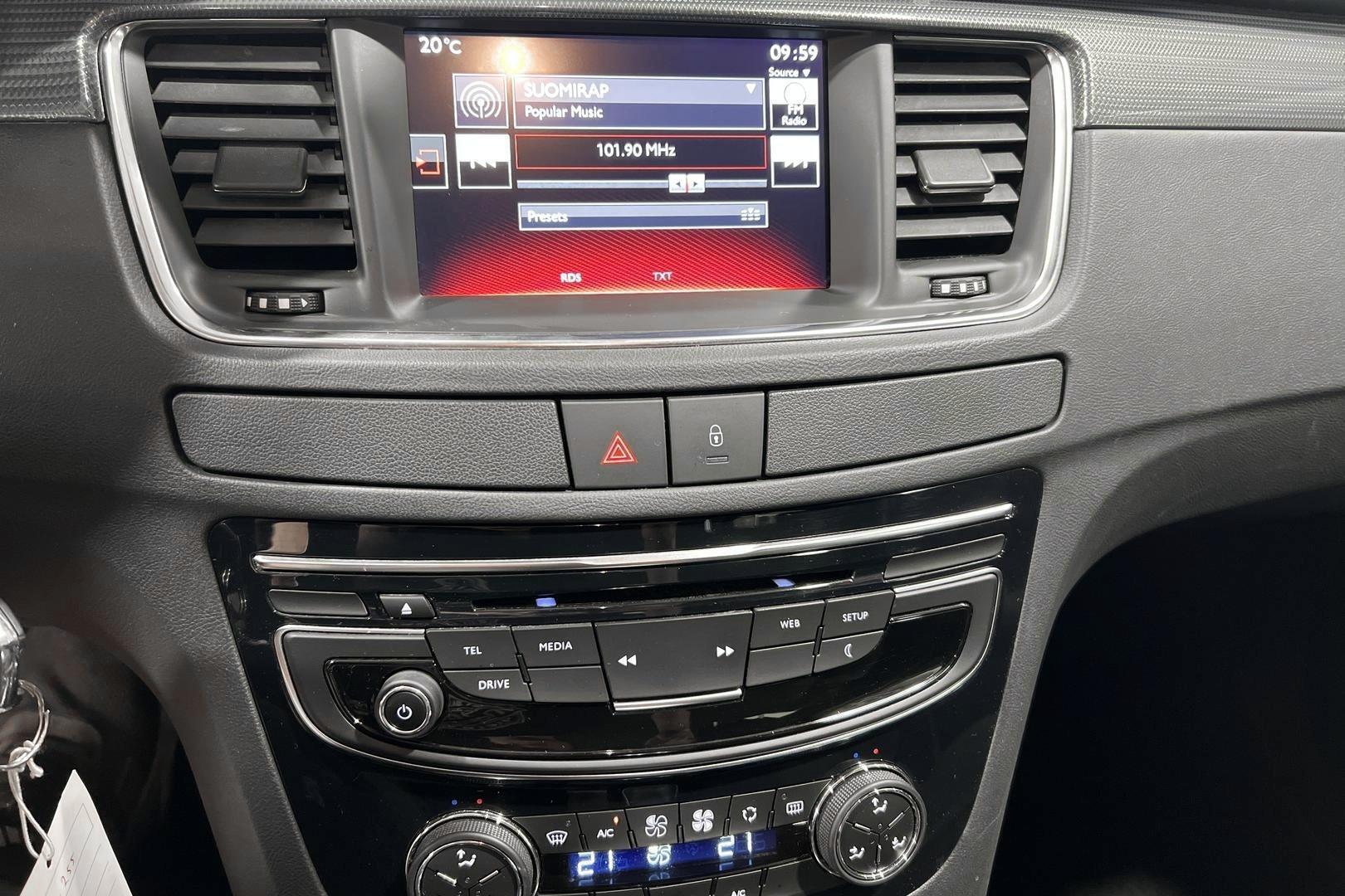 PEUGEOT 508 17