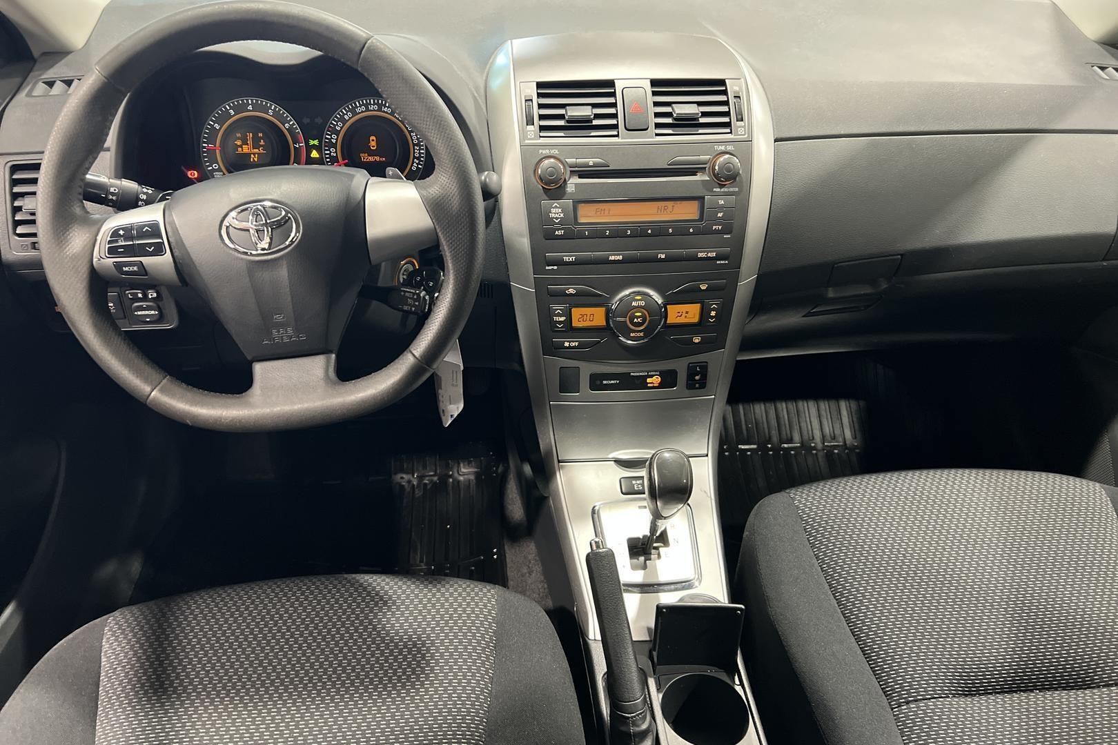 TOYOTA Corolla 11