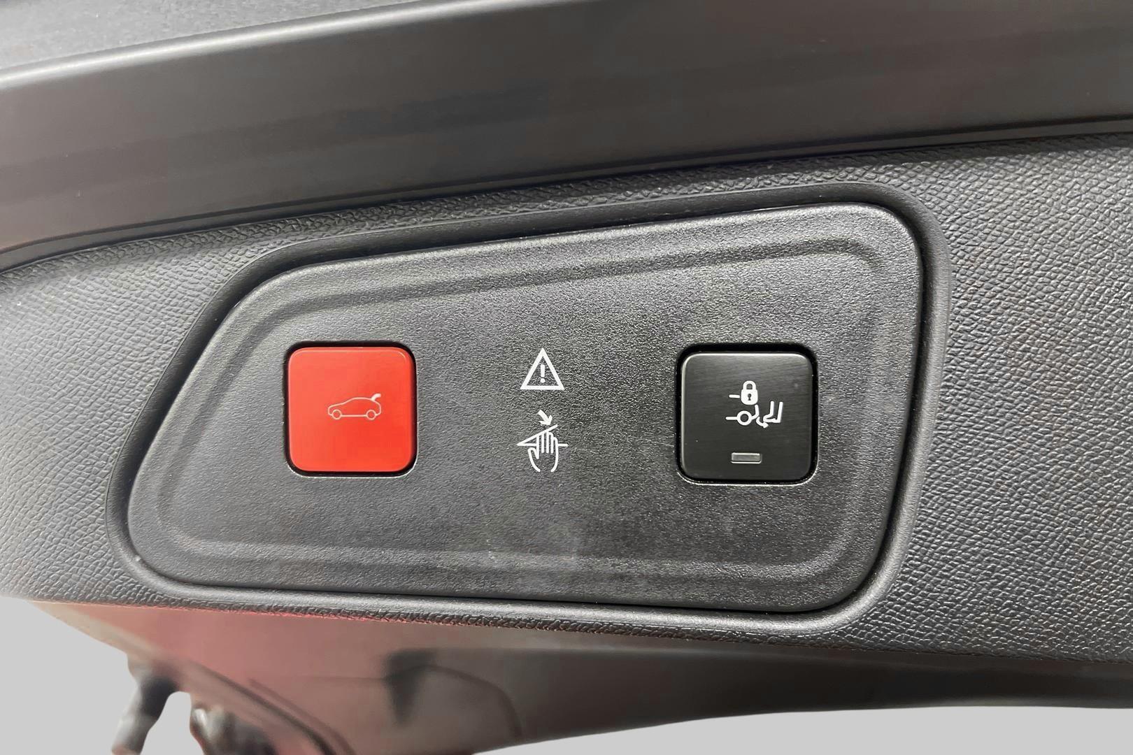 PEUGEOT 3008 14