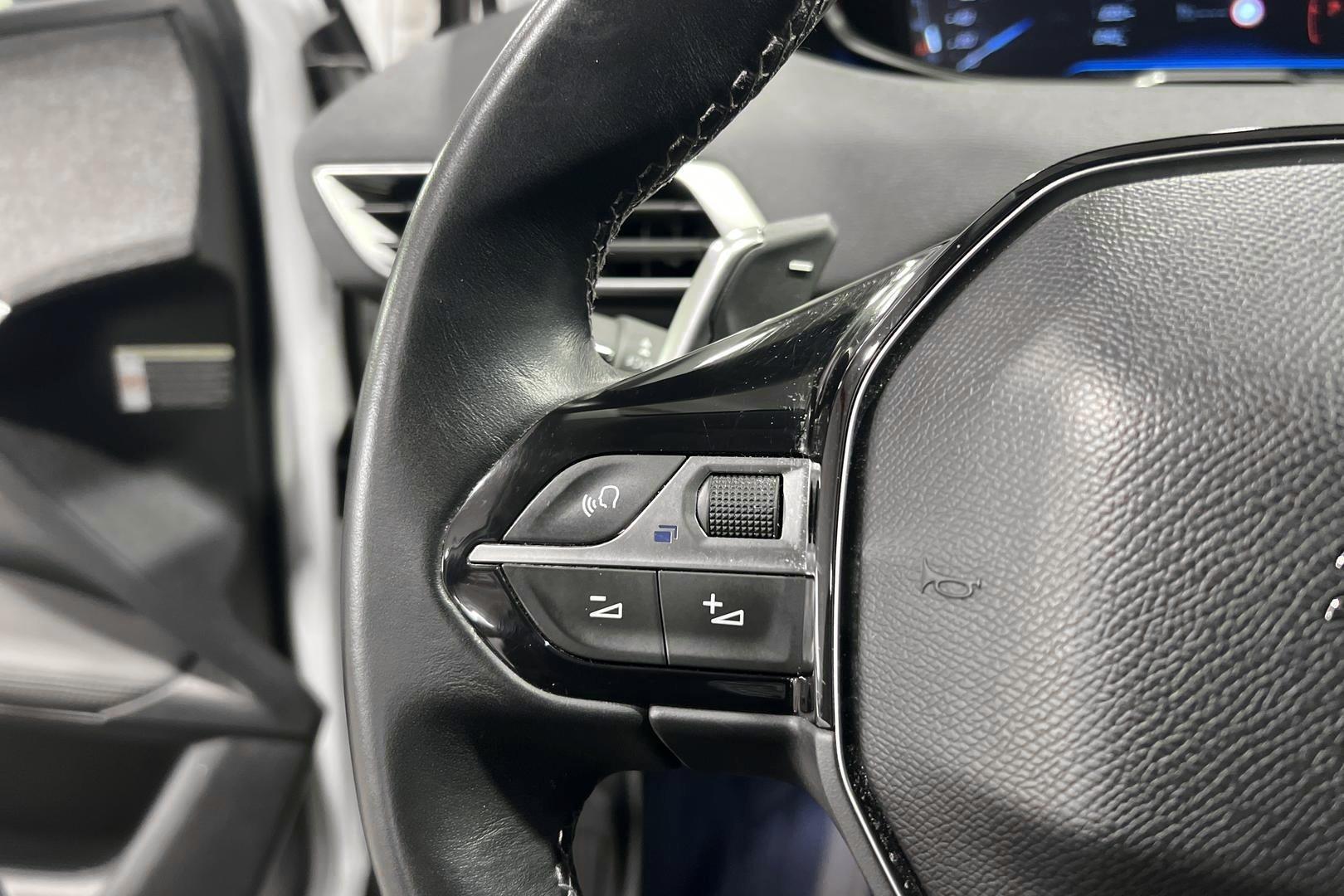 PEUGEOT 3008 18