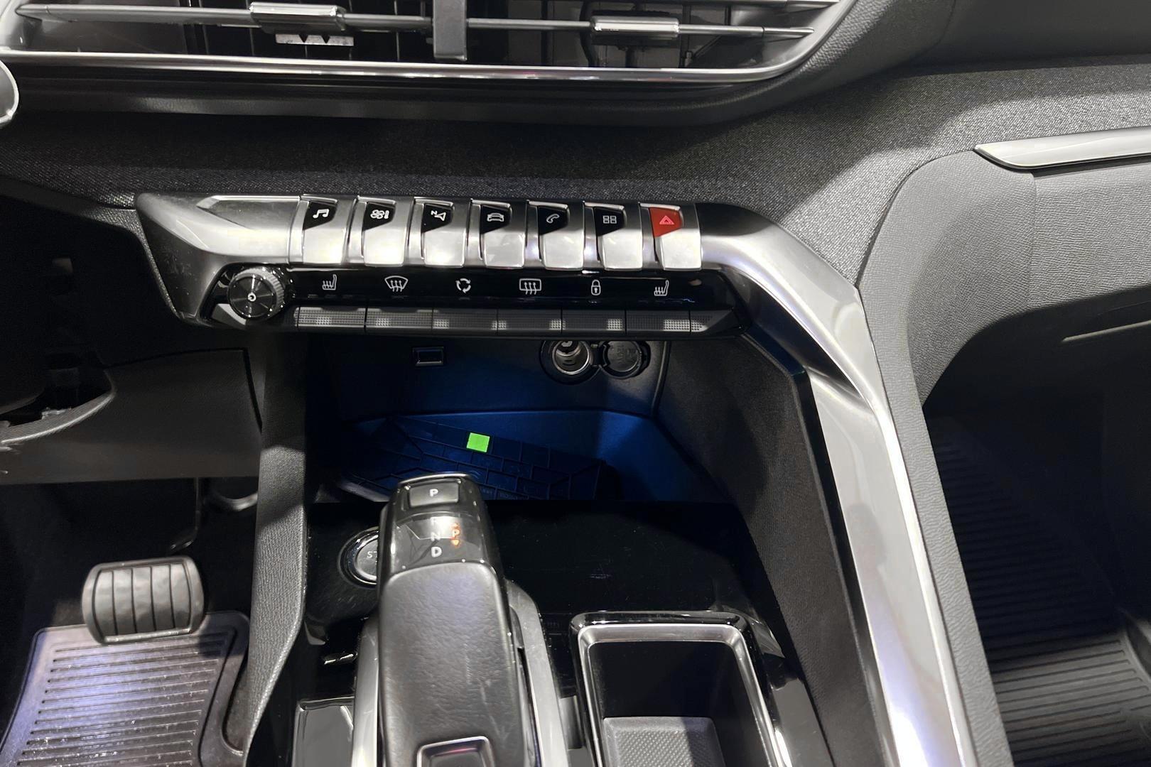 PEUGEOT 3008 22
