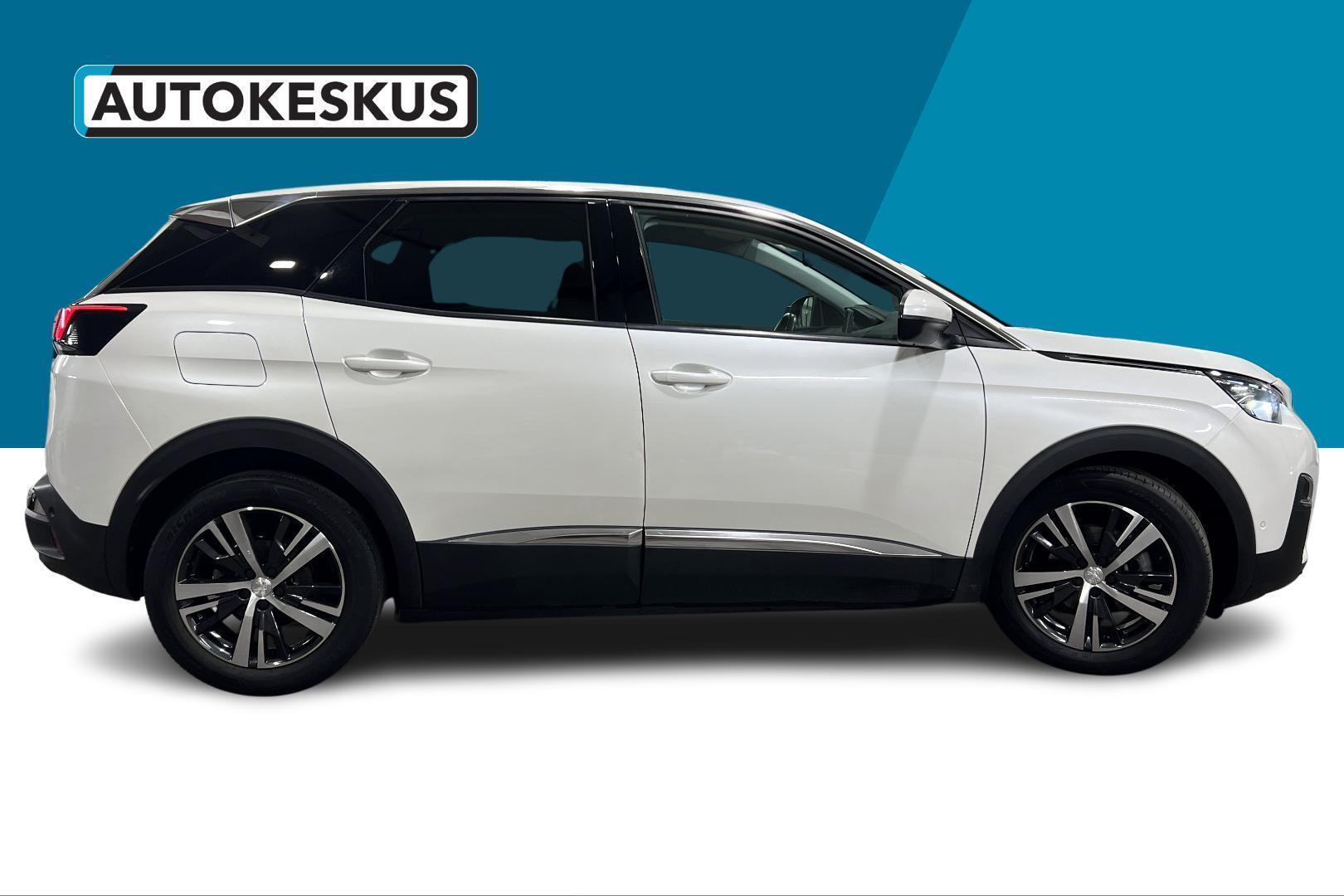 PEUGEOT 3008 4