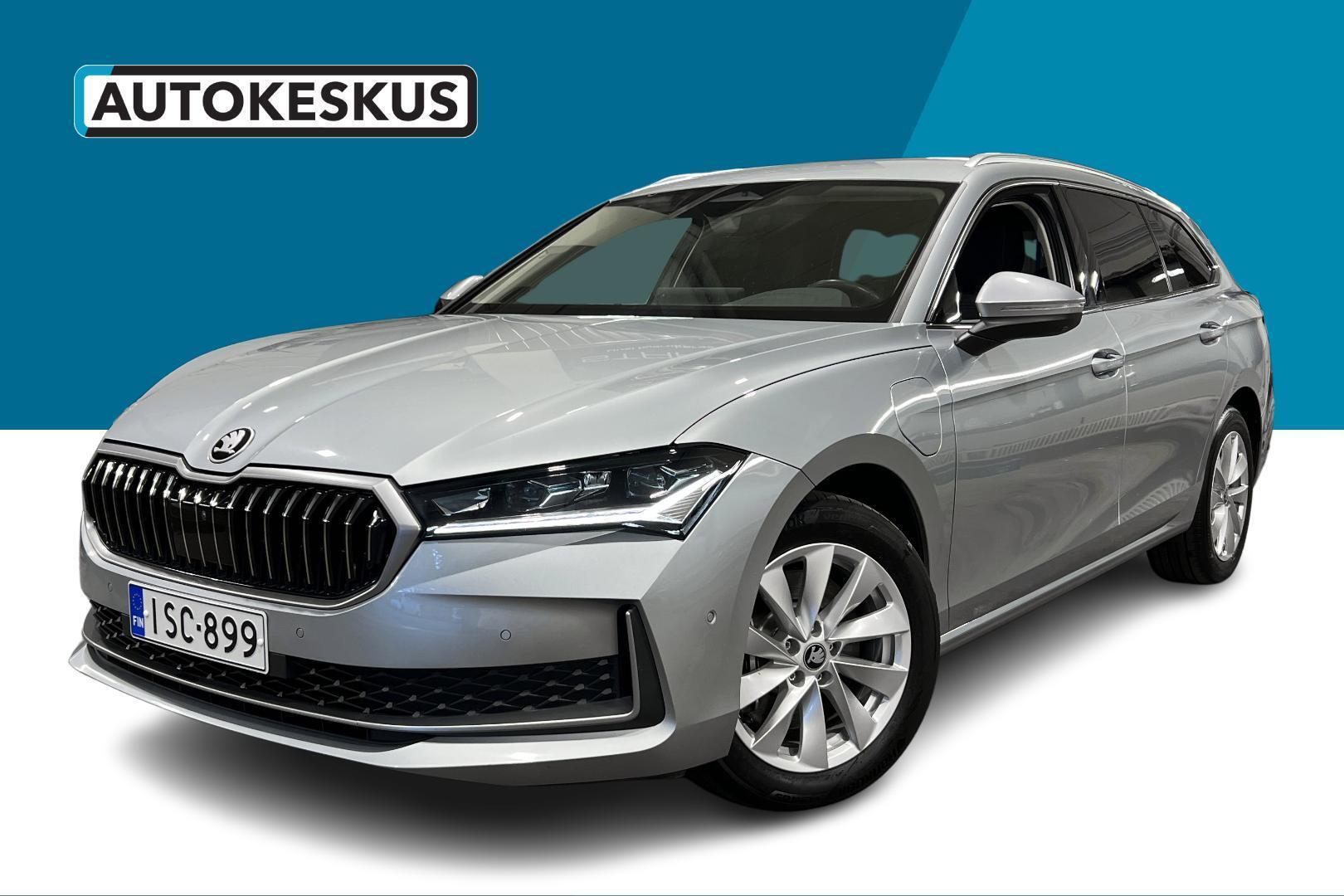 SKODA Superb 2025