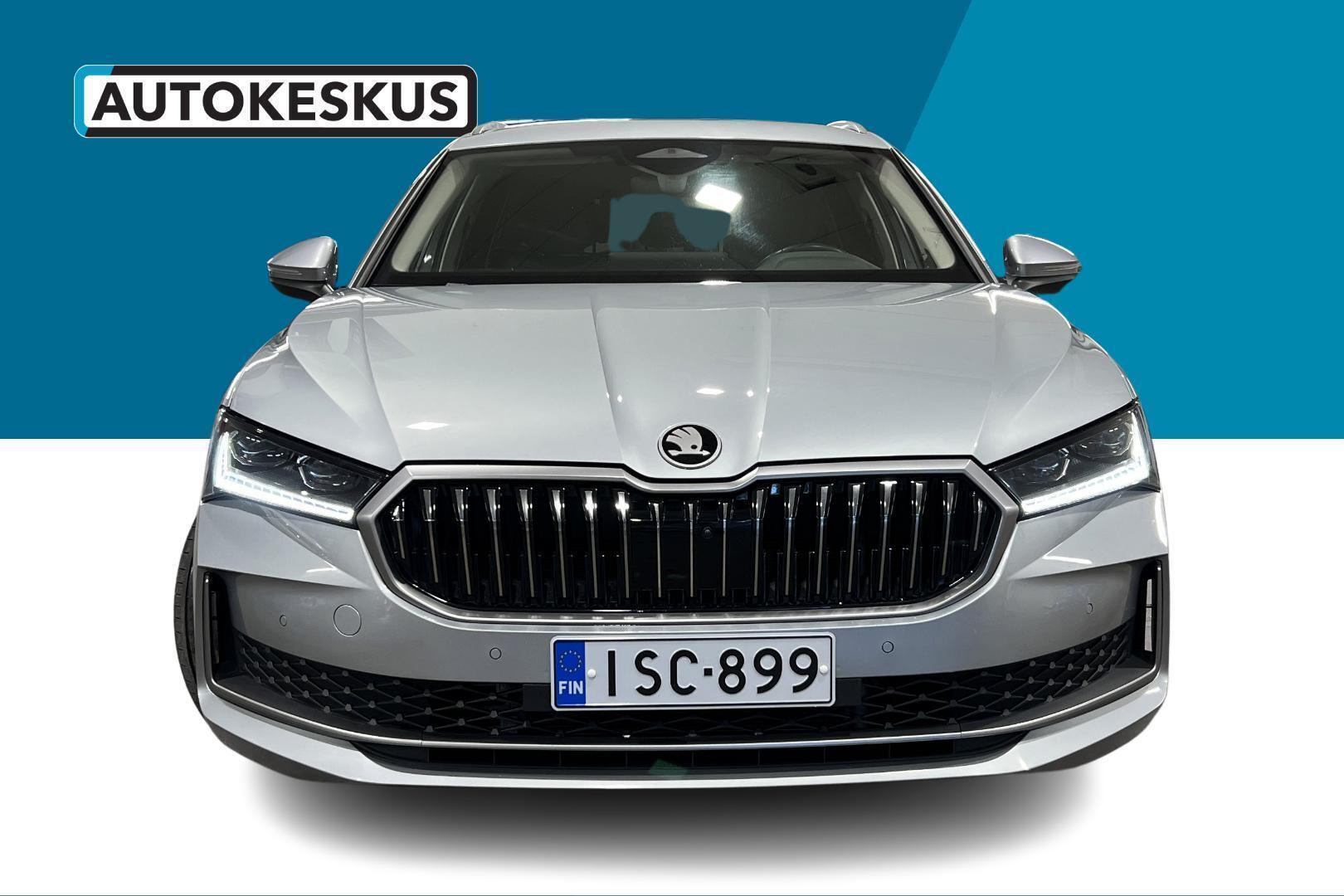 SKODA Superb 2025