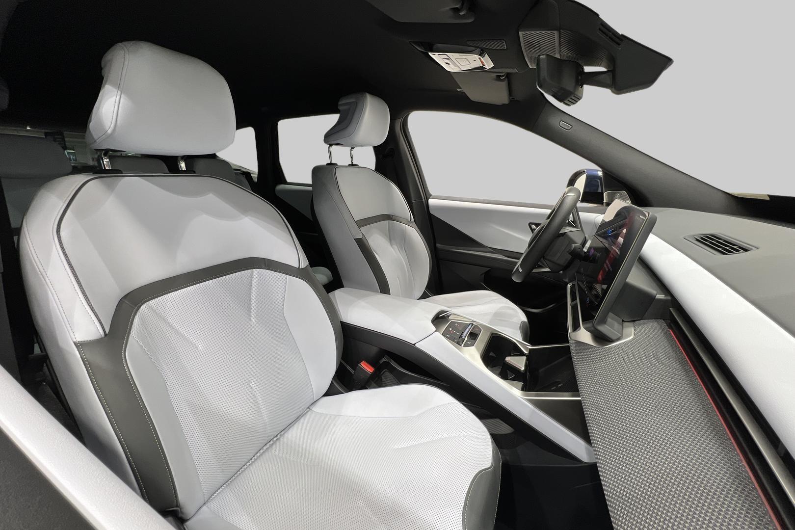 BMW IX3 2026