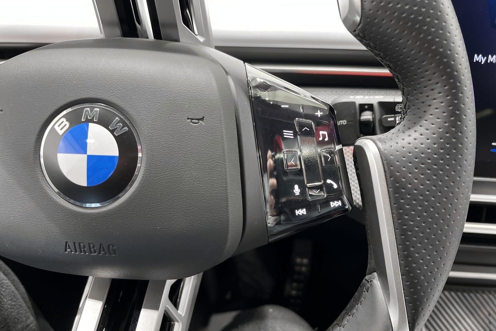 BMW IX3 2026