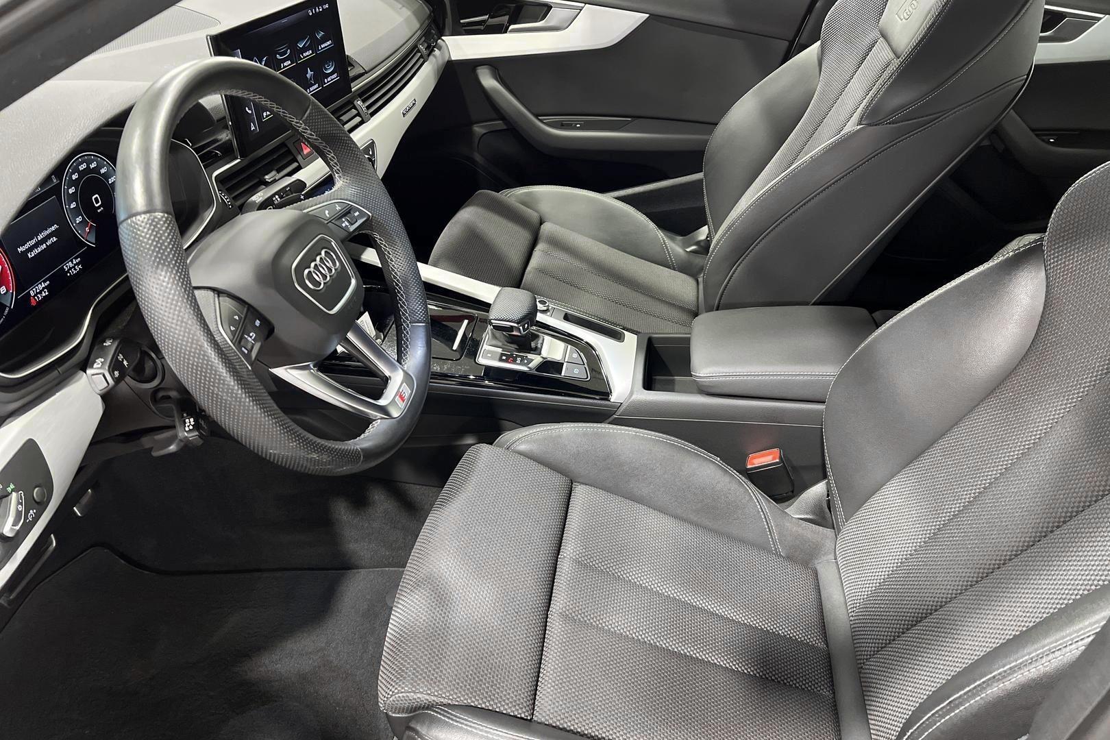 AUDI A4 2020