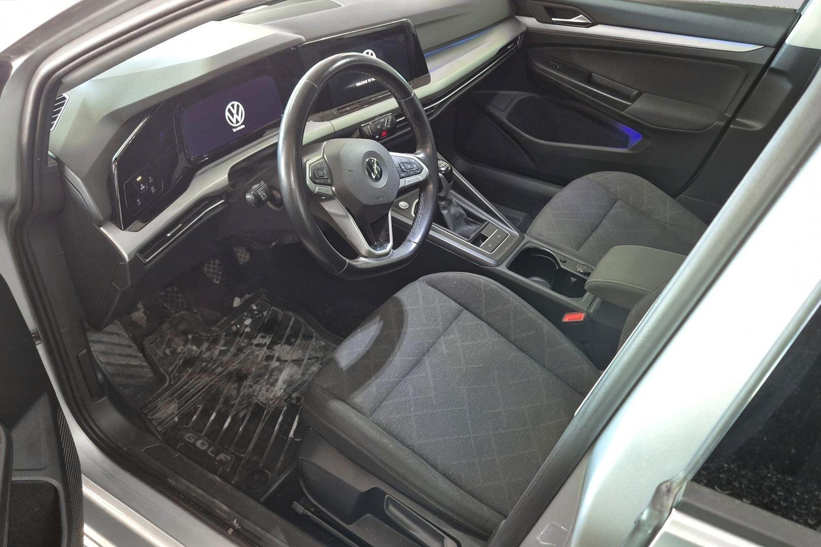 VOLKSWAGEN Golf 2020