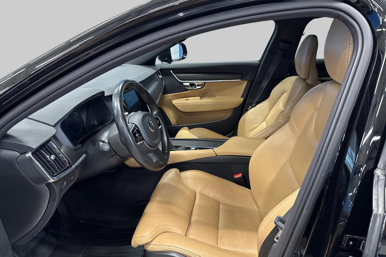 VOLVO V90 Cross Country 2019