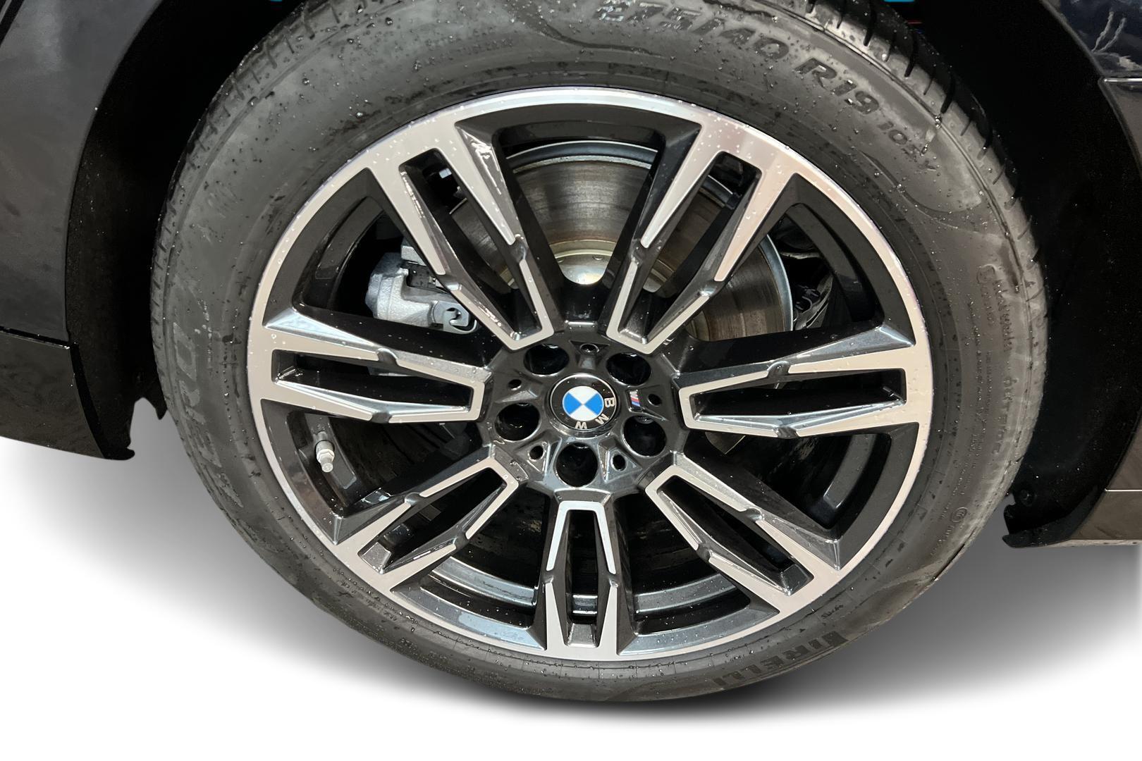 BMW I5 13