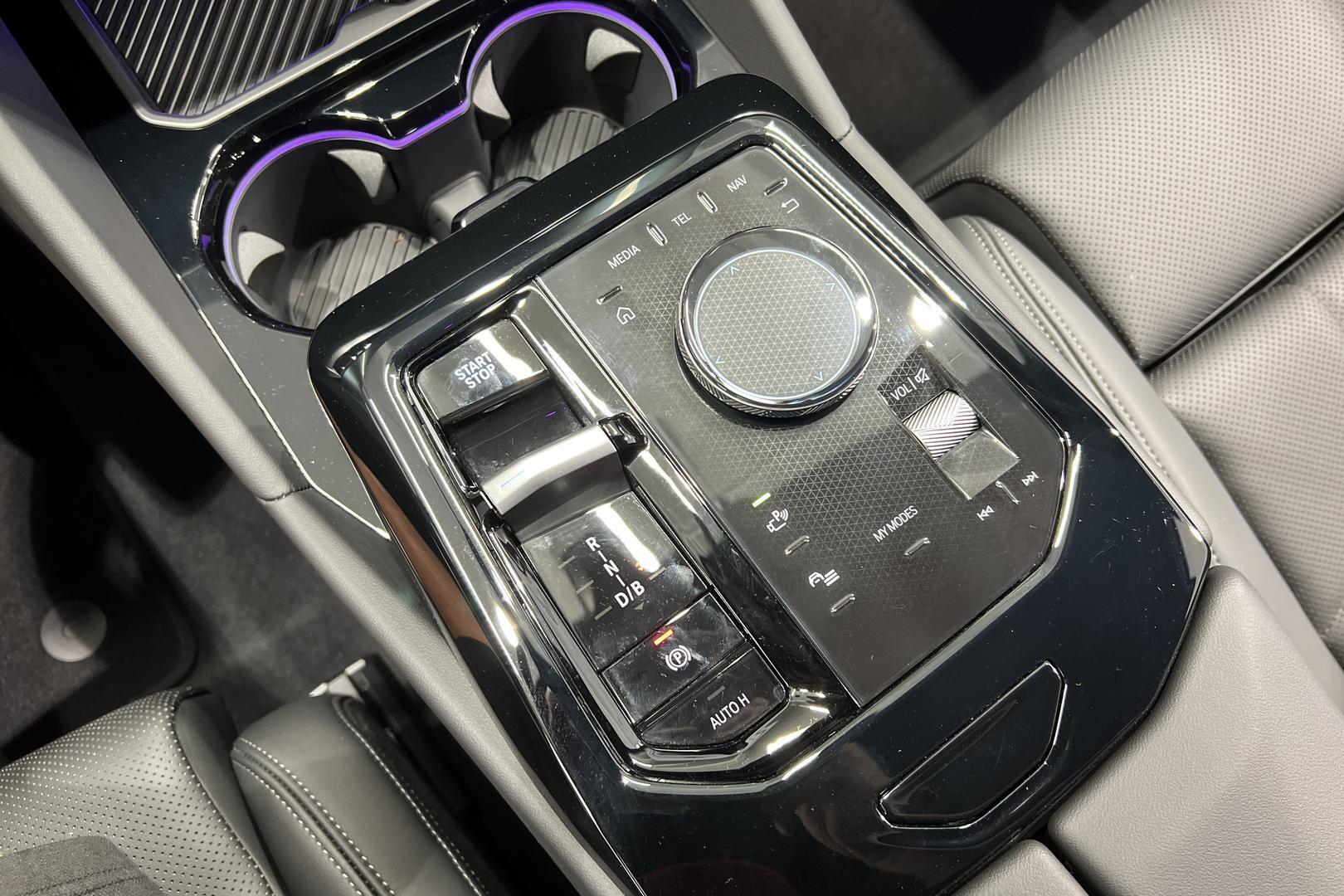BMW I5 26