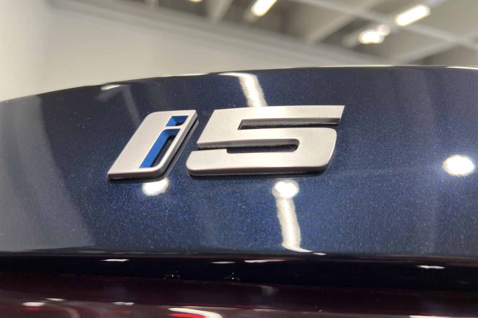 BMW I5 41