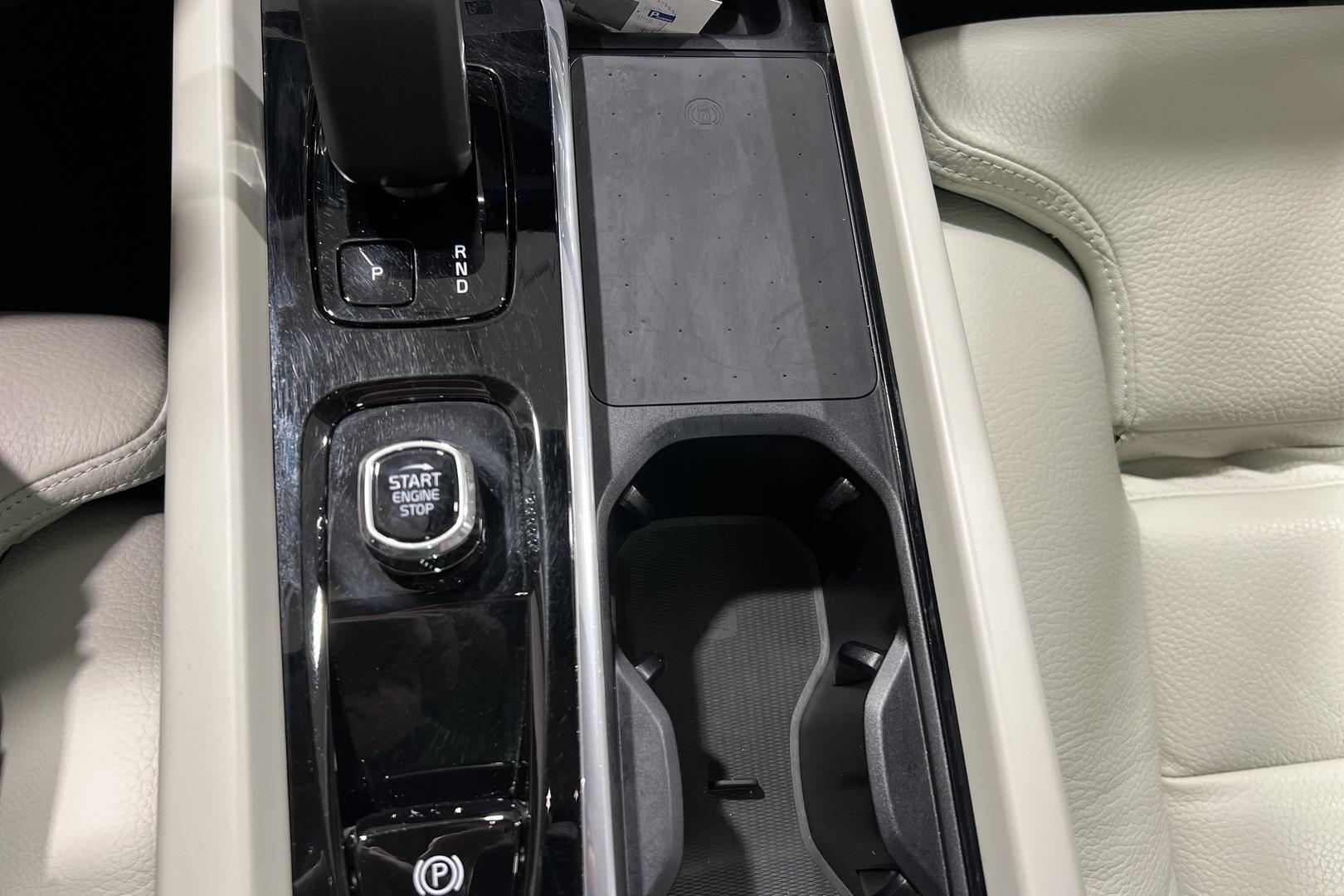 VOLVO XC60 2023