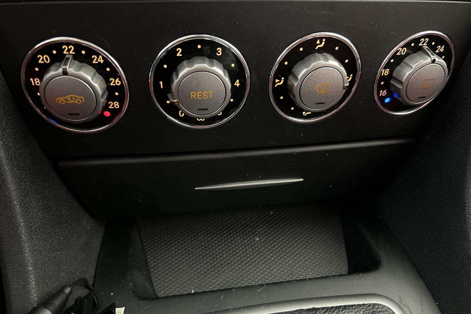 MERCEDES-BENZ SLK 2004