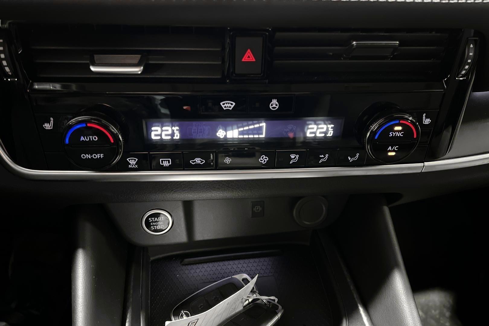 NISSAN Qashqai 2024