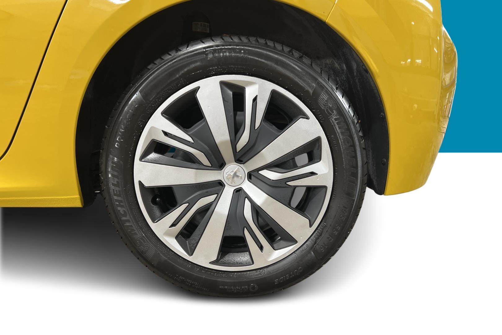 PEUGEOT 208 13