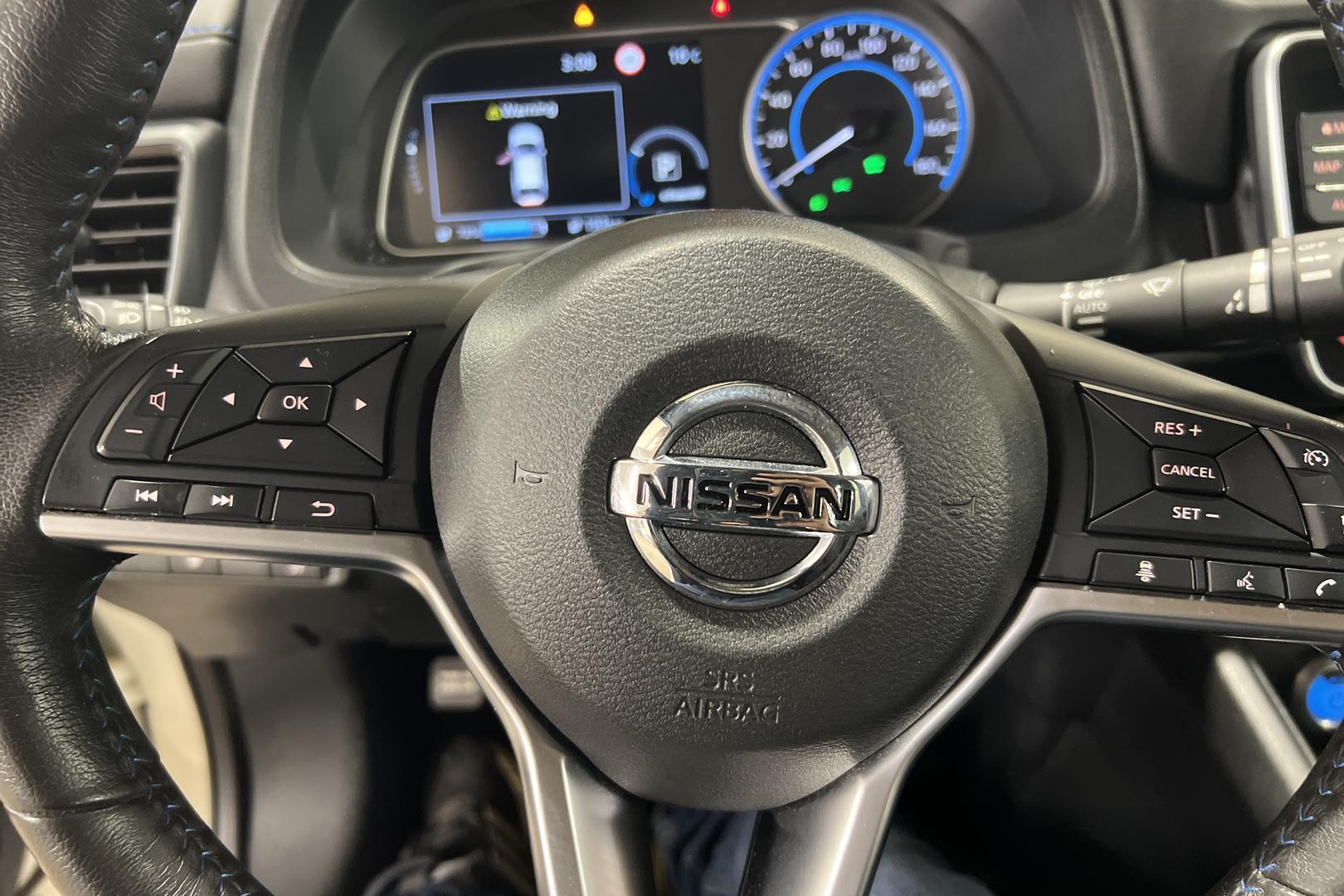 NISSAN Leaf 20