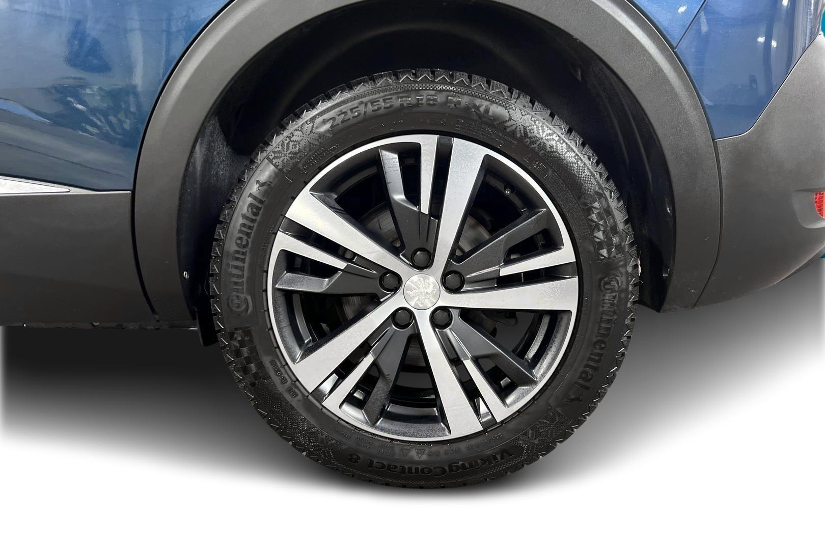 PEUGEOT 5008 2022