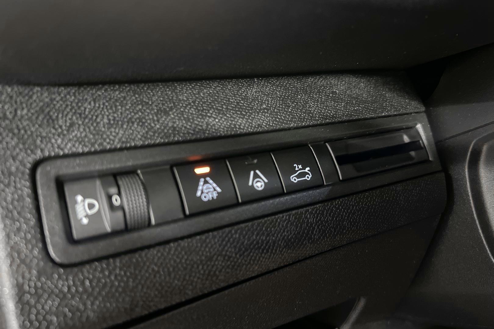 PEUGEOT 5008 2022
