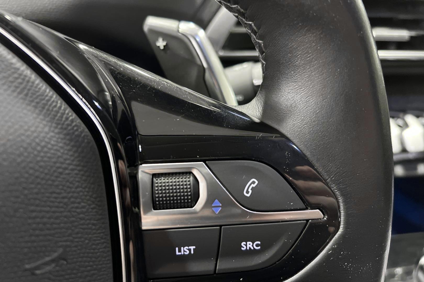 PEUGEOT 5008 2022