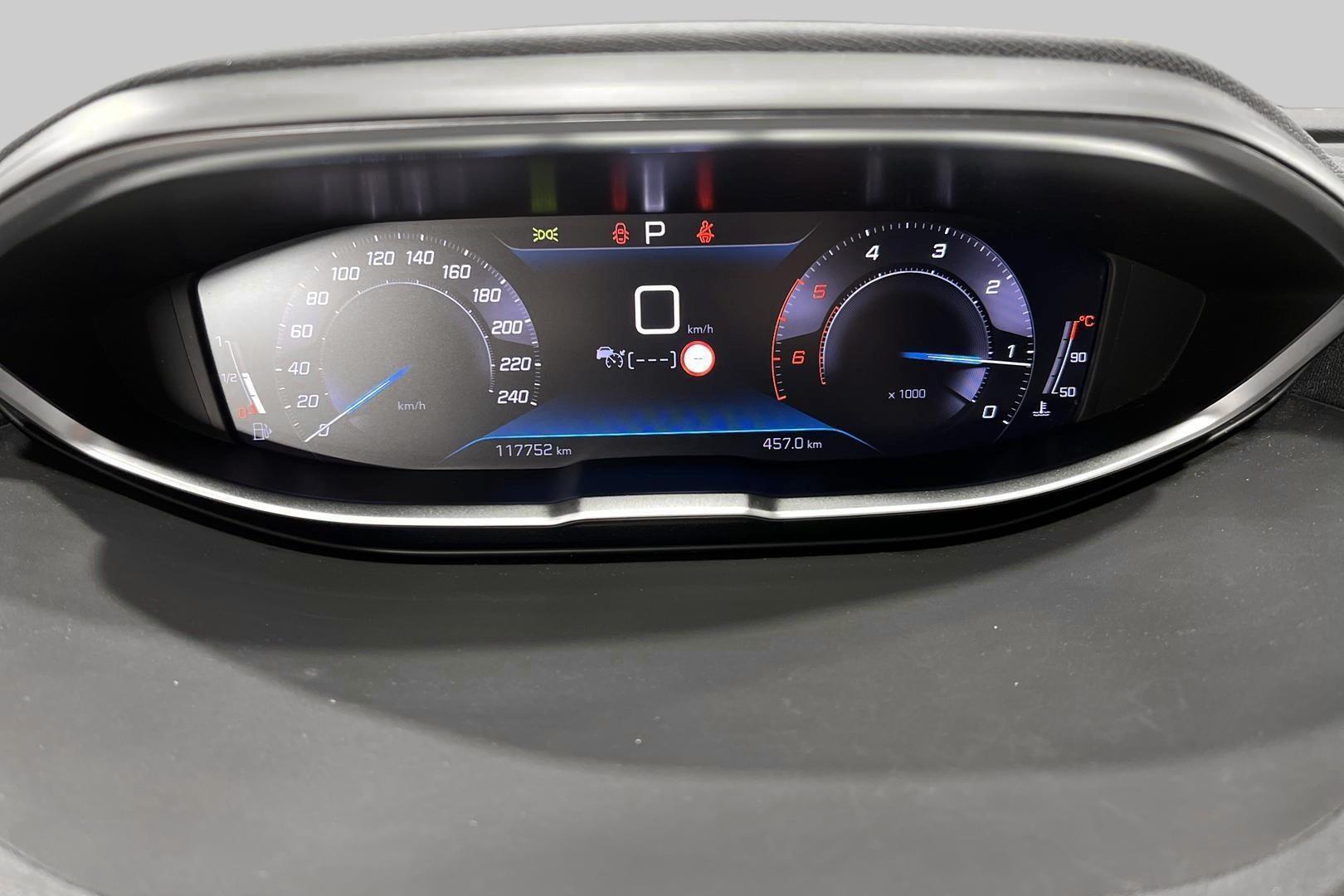 PEUGEOT 5008 2022