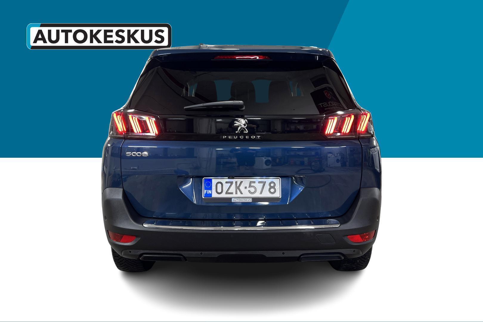PEUGEOT 5008 2022