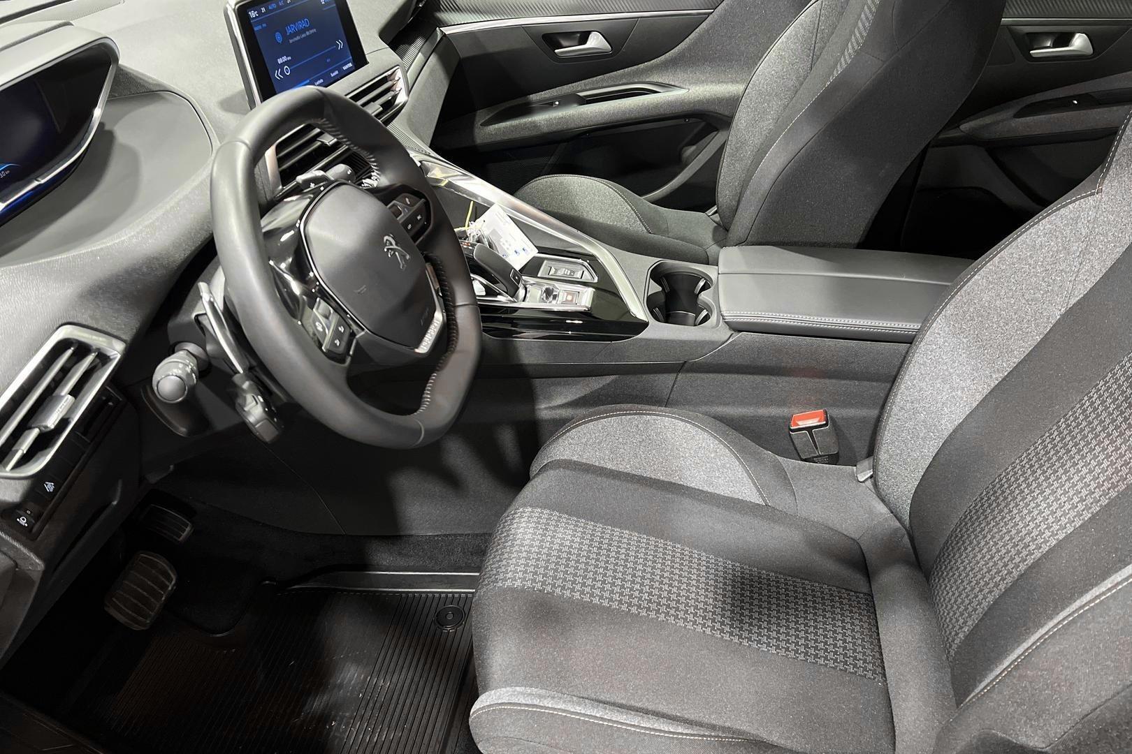 PEUGEOT 3008 2022