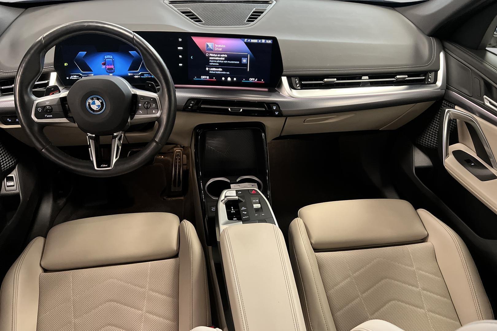 BMW X1 11
