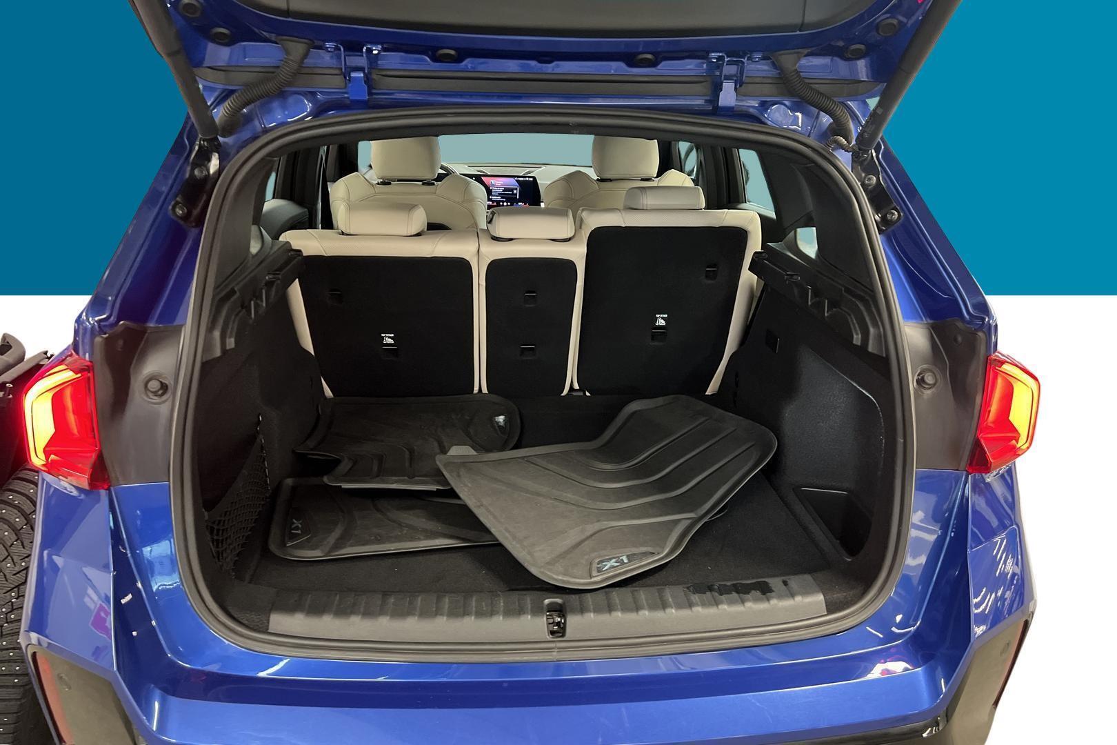 BMW X1 12