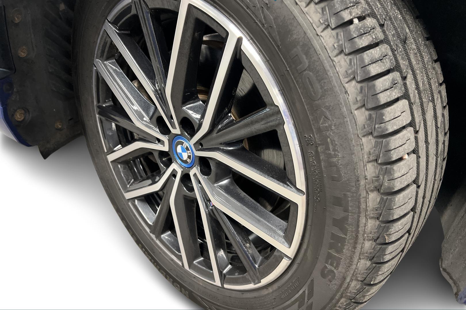 BMW X1 13