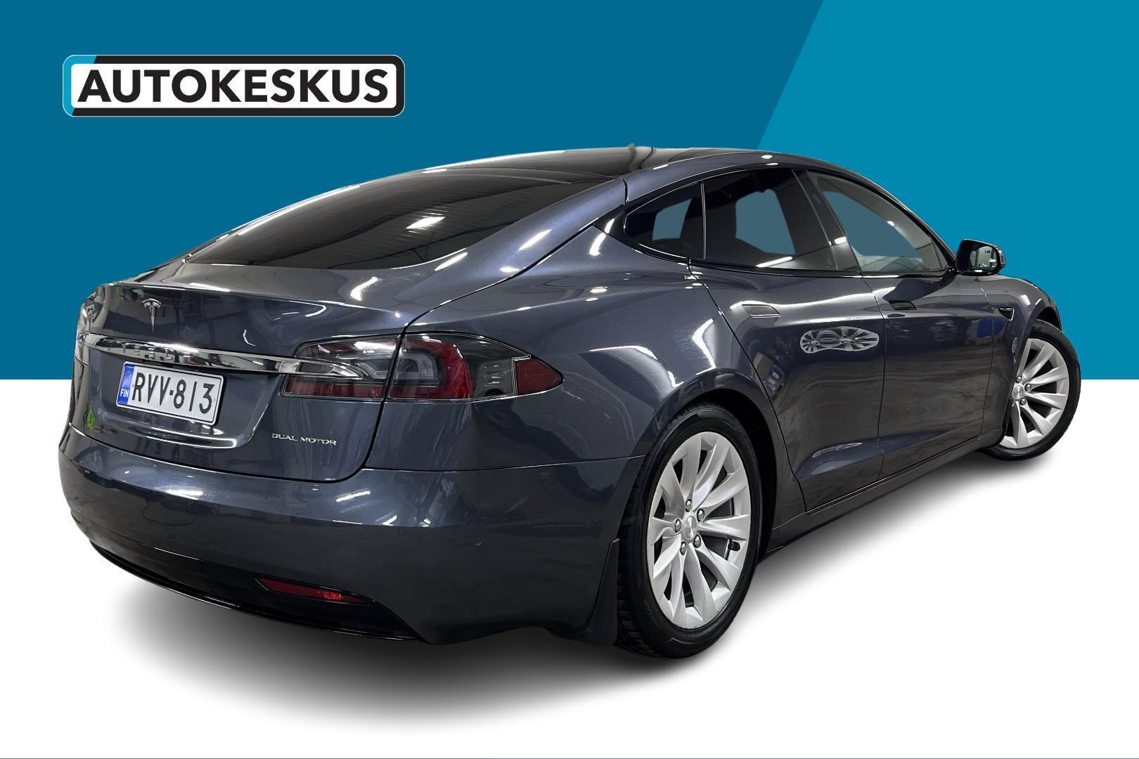 TESLA Model S 5