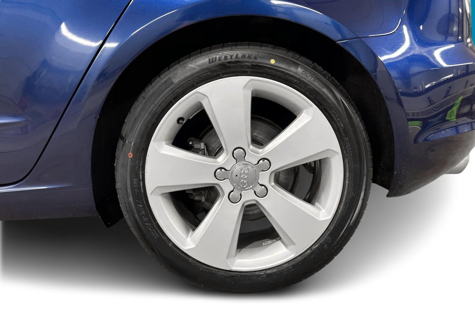 AUDI A3 2015