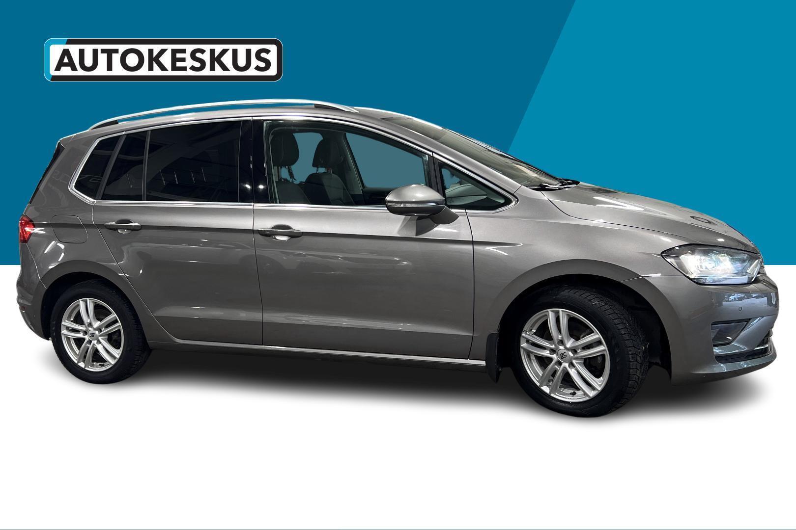 VOLKSWAGEN Golf Sportsvan 4