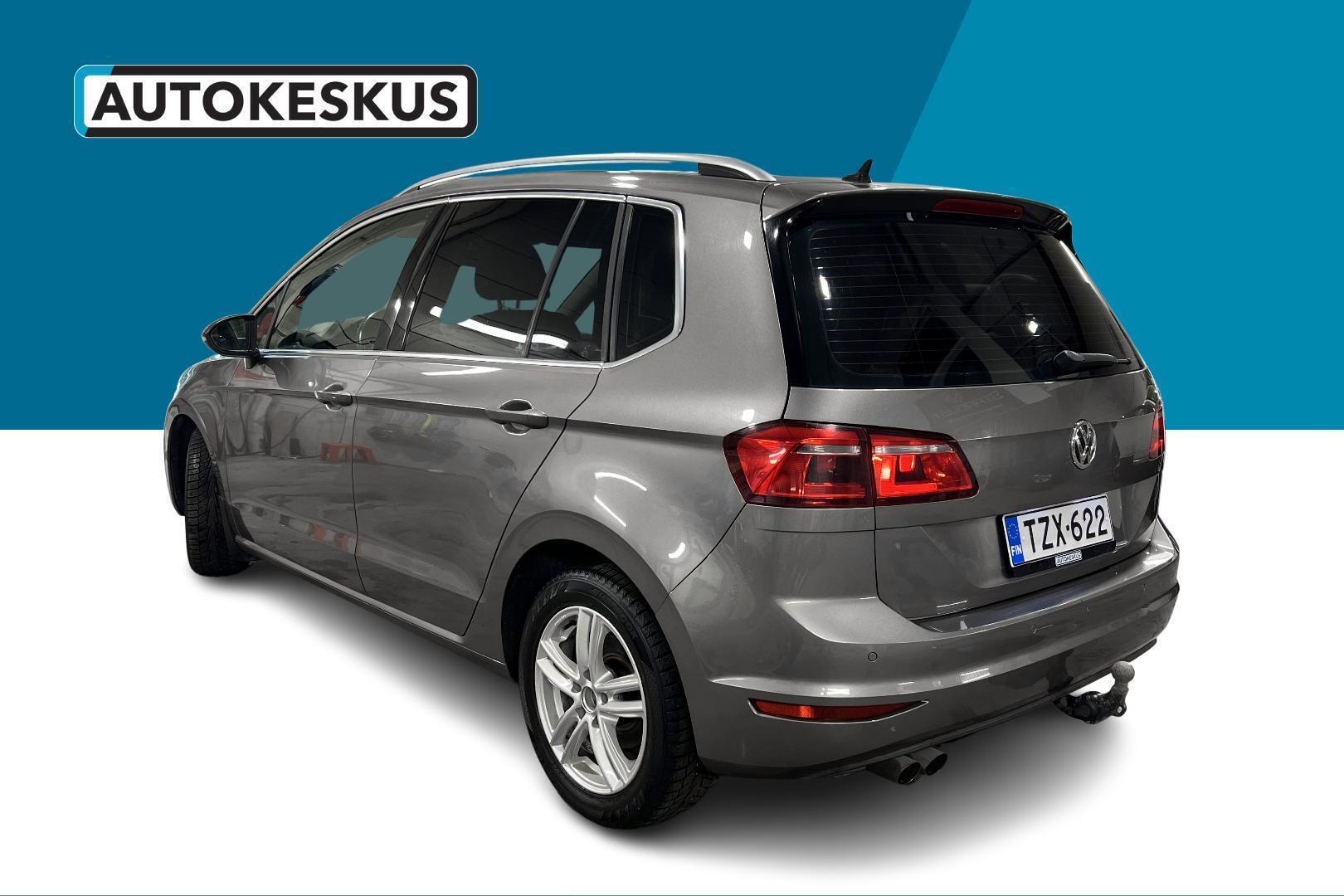 VOLKSWAGEN Golf Sportsvan 7