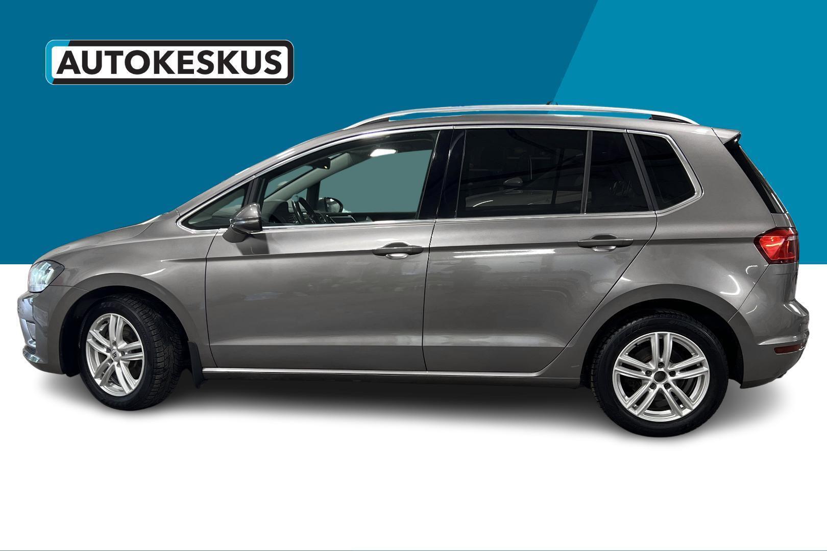 VOLKSWAGEN Golf Sportsvan 8