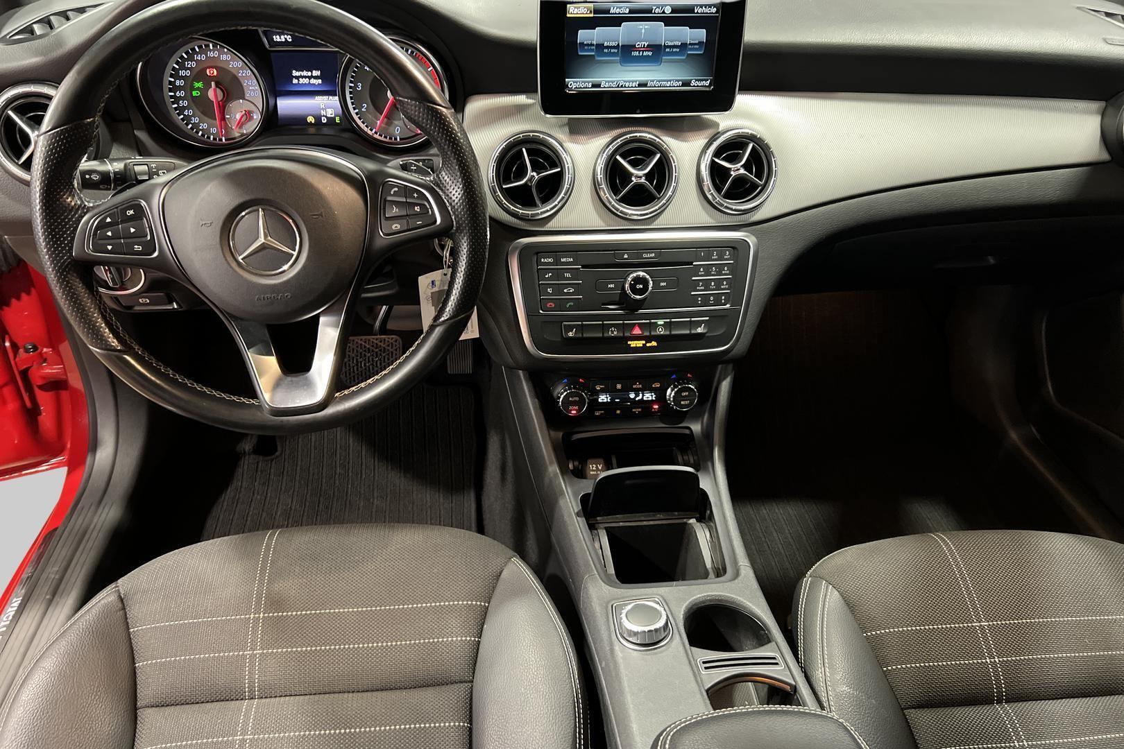 MERCEDES-BENZ CLA 2016