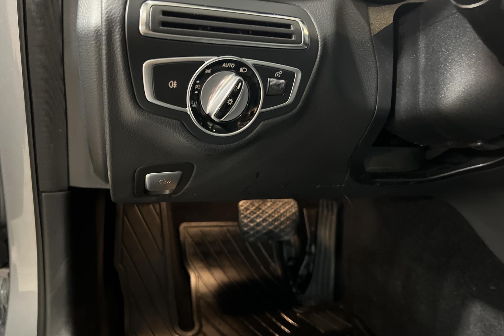 MERCEDES-BENZ C 2016