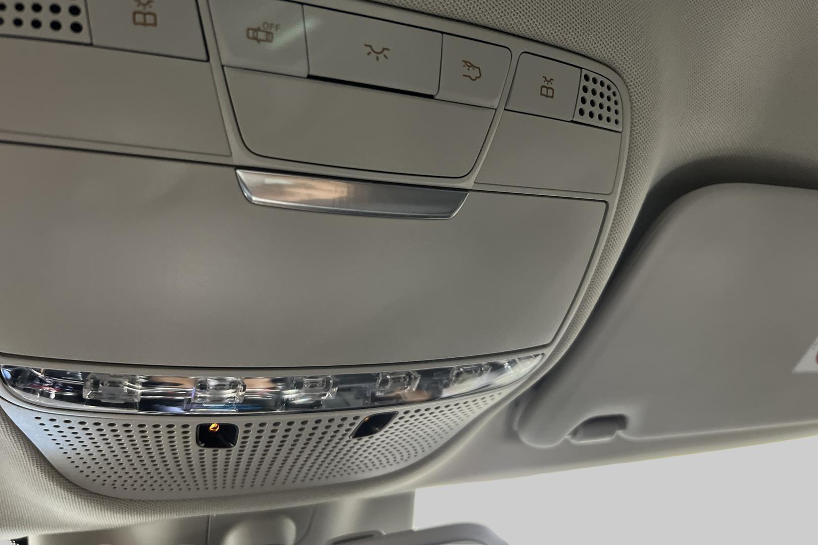MERCEDES-BENZ C 2016