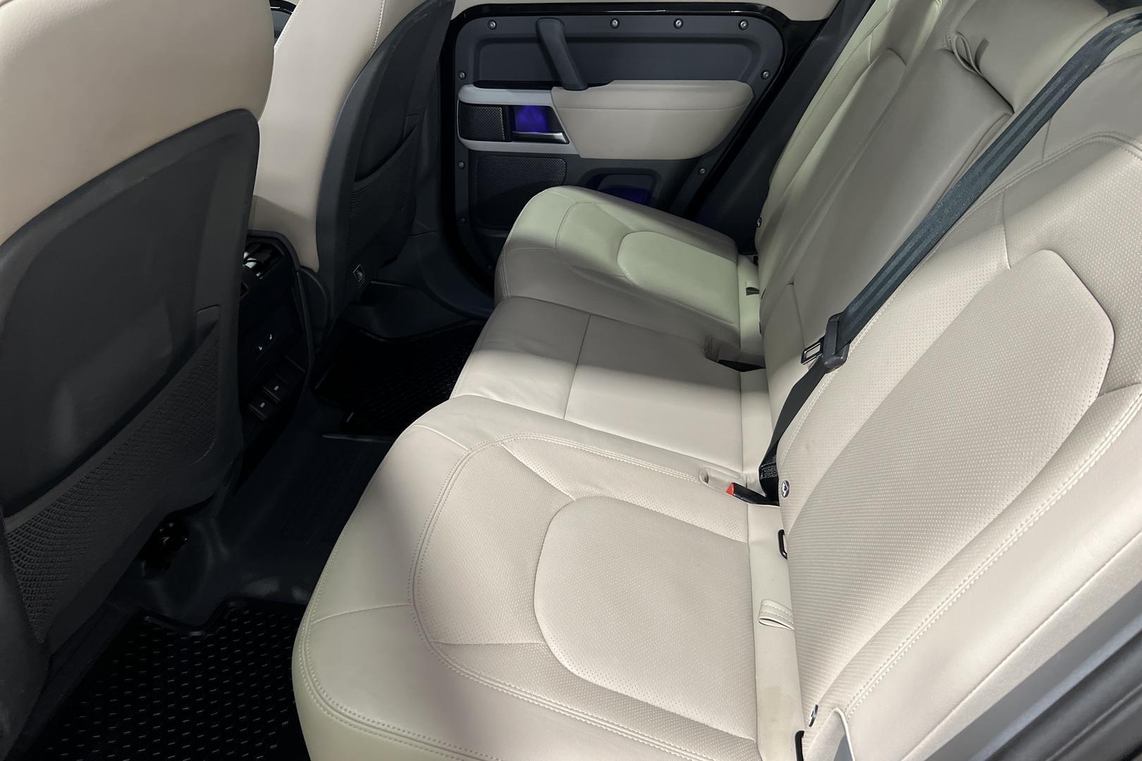 LAND ROVER Defender 2023