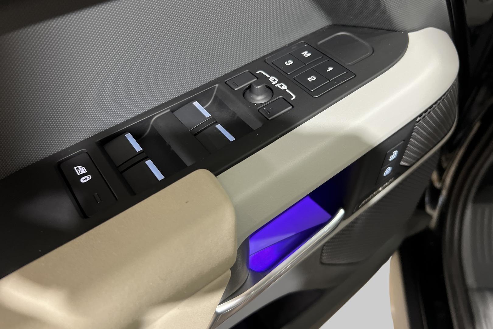 LAND ROVER Defender 2023