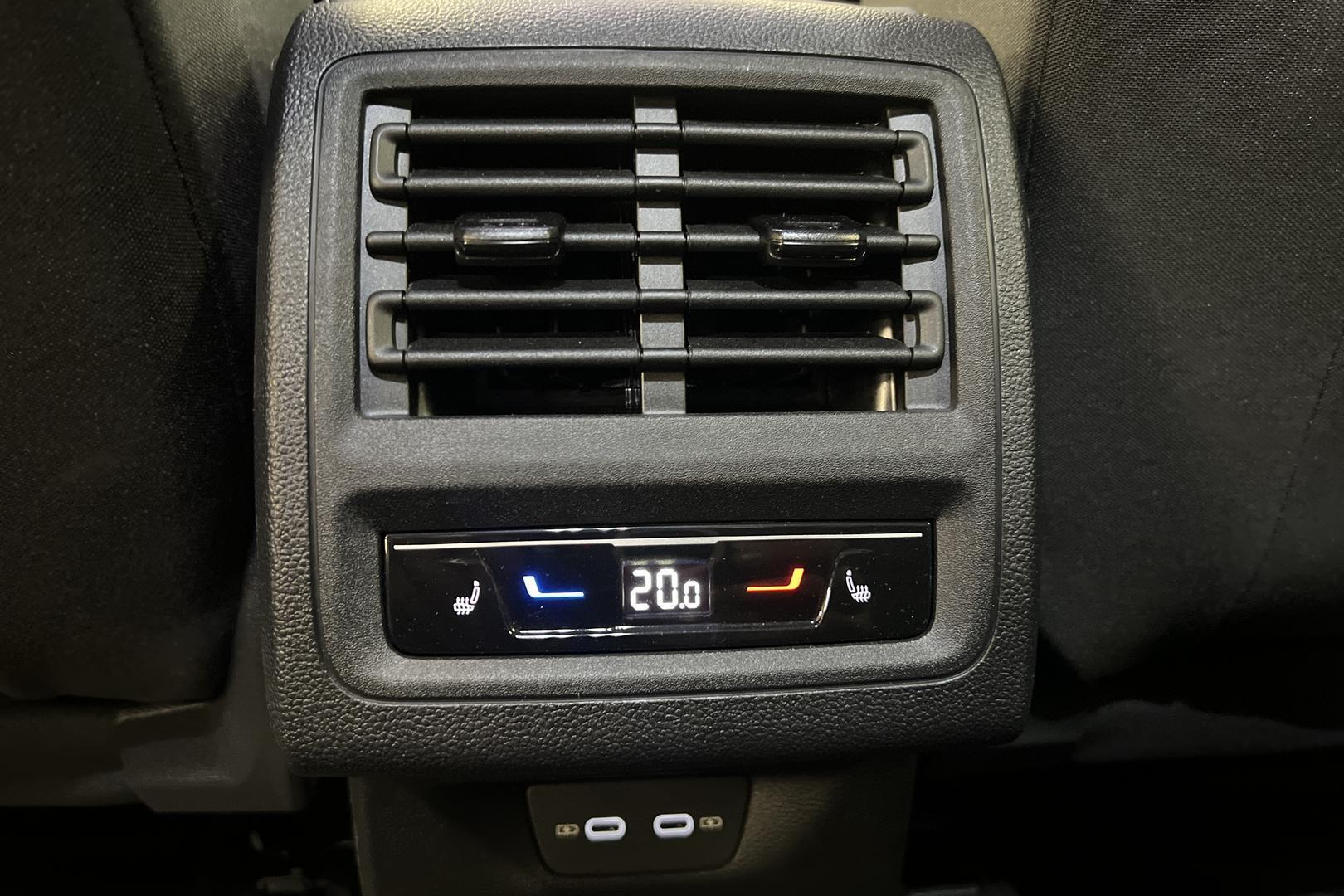 VOLKSWAGEN Golf 15