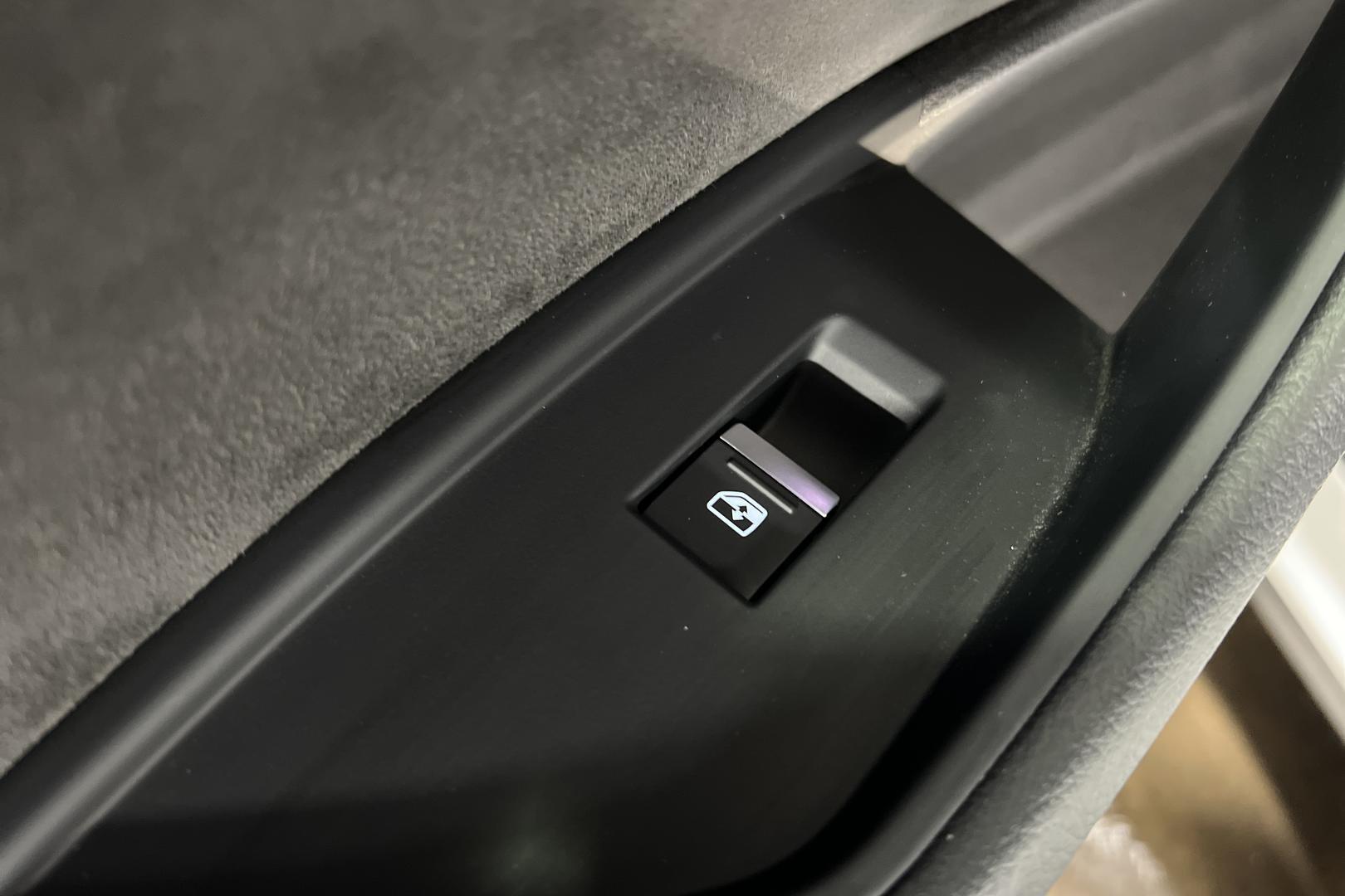 AUDI e-tron 17