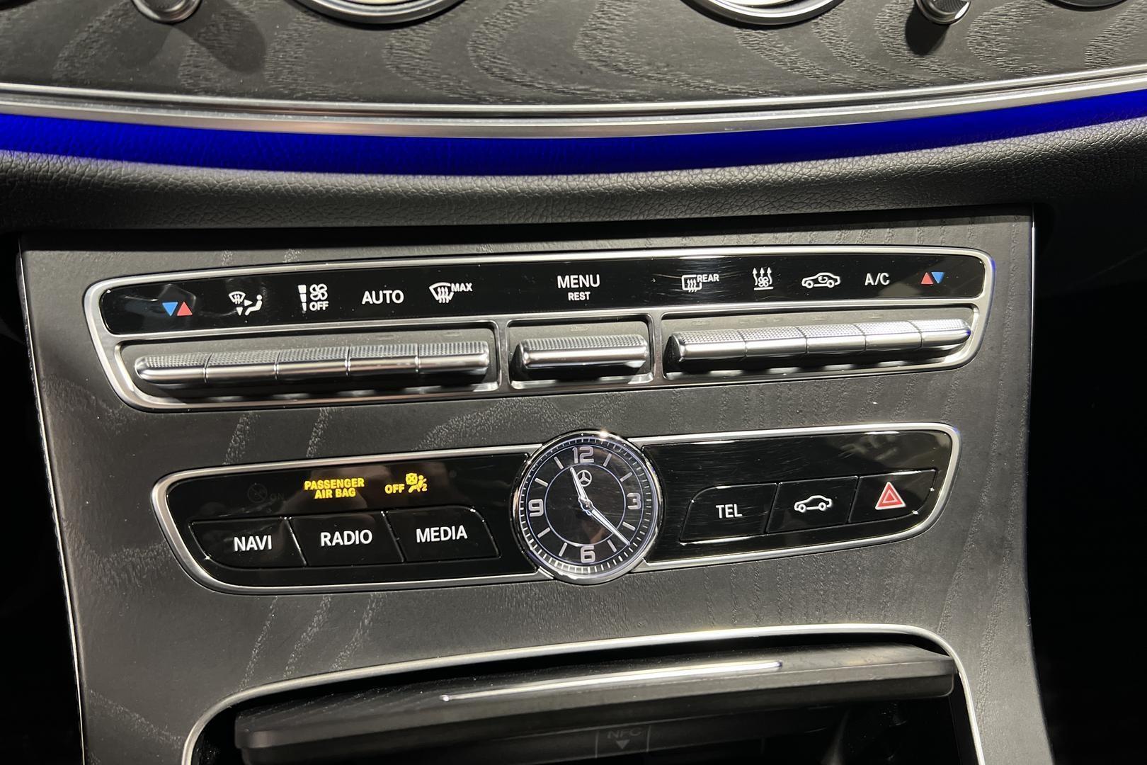 MERCEDES-BENZ E 21