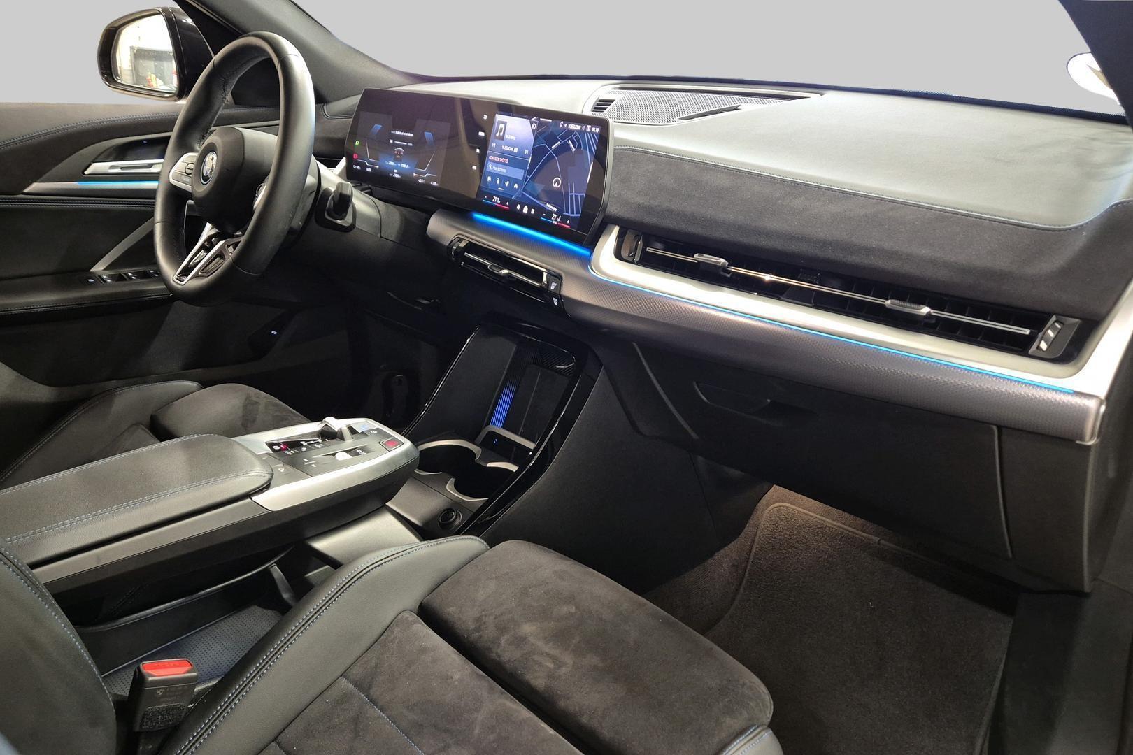 BMW IX2 2024