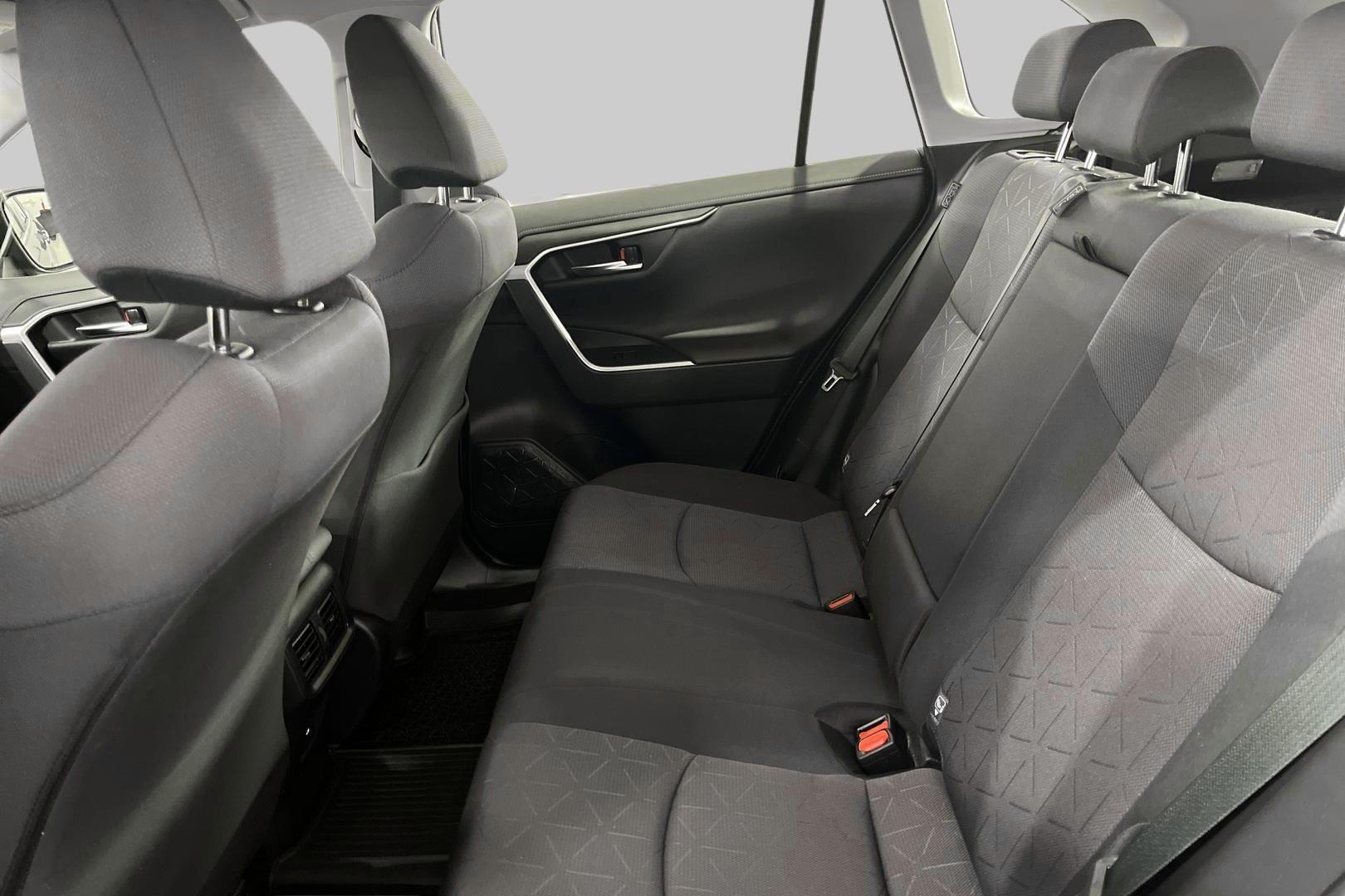 TOYOTA RAV4 10