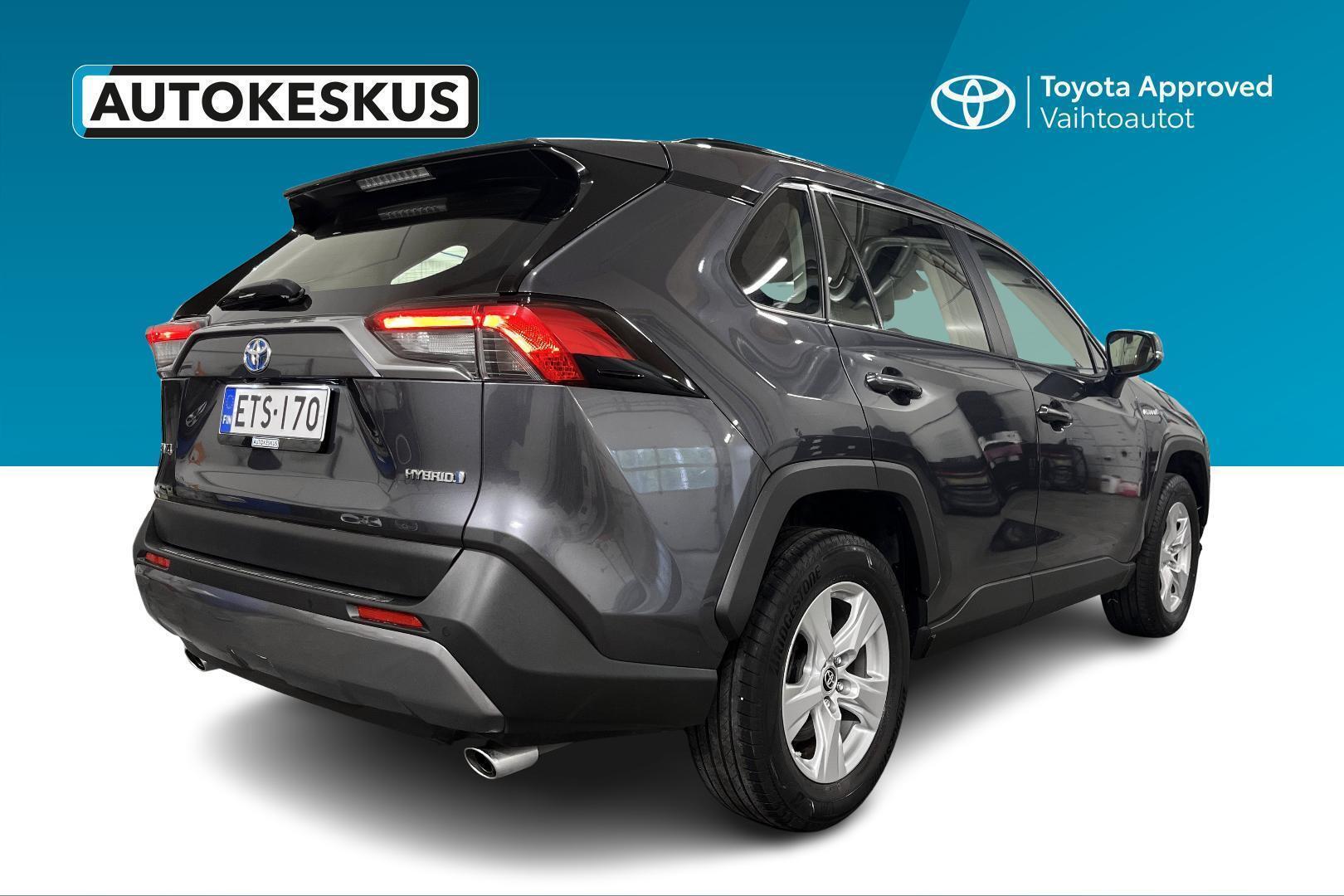 TOYOTA RAV4 5