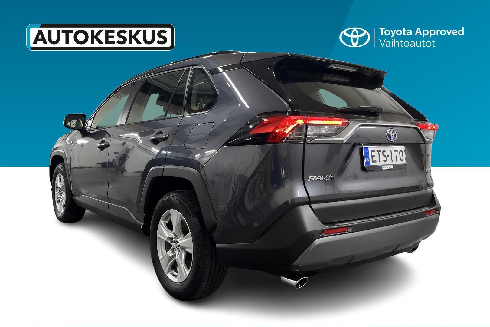 TOYOTA RAV4 7