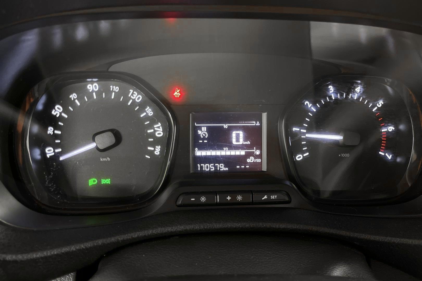 TOYOTA Proace Verso 15