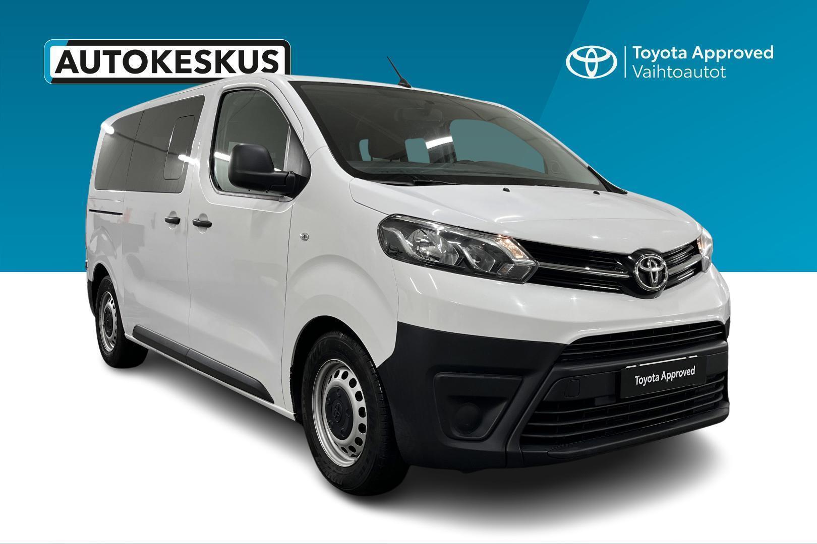 TOYOTA Proace Verso 3